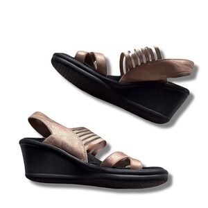 Skechers Rose Gold Wedge Sandals | Comfort Platform Strappy Slides Size 6